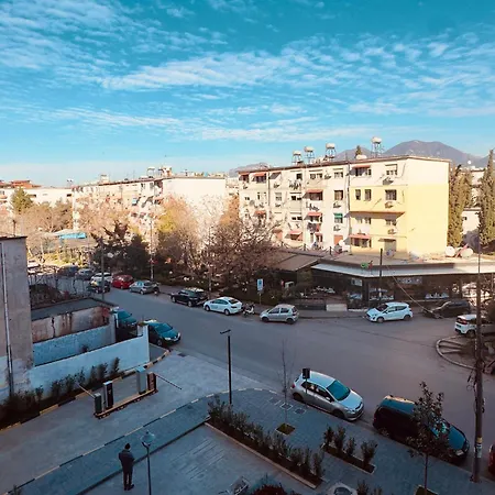 公寓 Tirana *