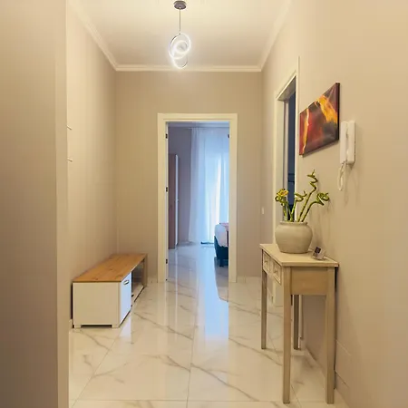 Tirana דירה טיראנה